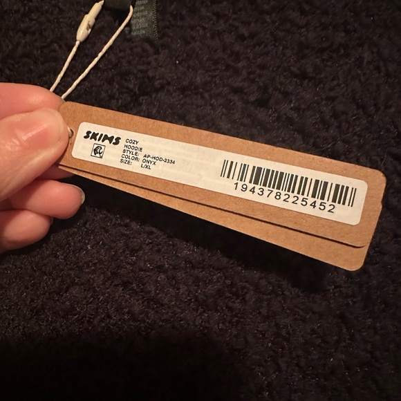 Skims NWT Cozy Knit Hoodie L/XL black onyx - Picture 9 of 9